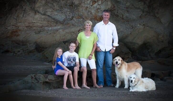 Family portrait at Castor Bay beach - Auckland